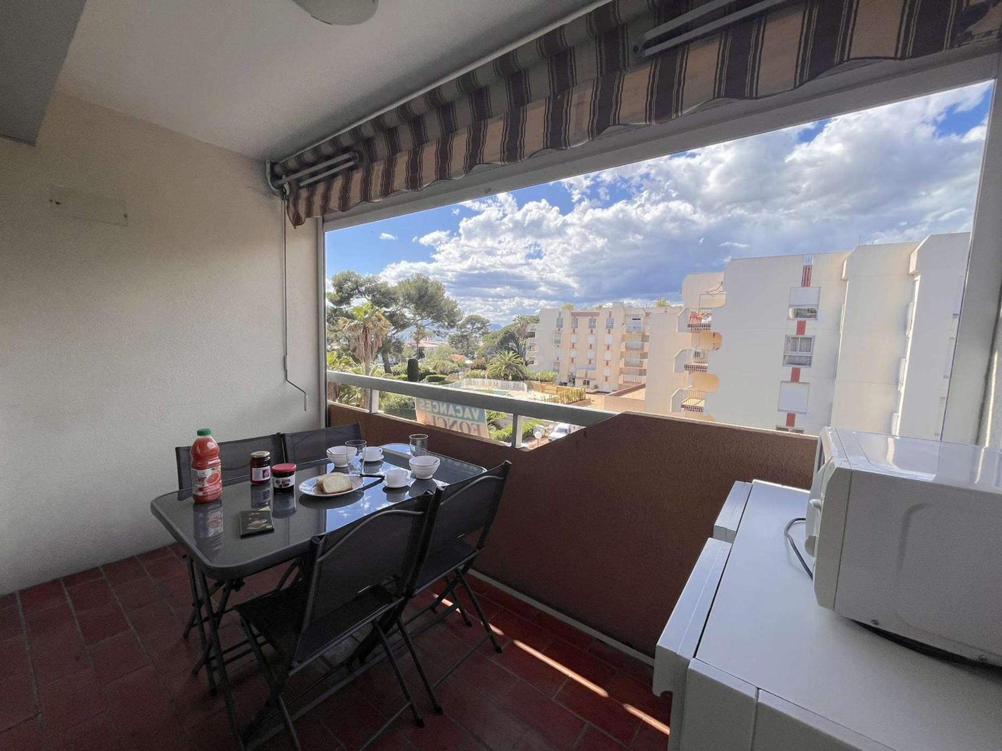 Studio Cabine A St-Raphael Avec Terrasse Et Parking, A 100M De La Plage - Fr-1-226A-23 Saint-Raphael  Luaran gambar