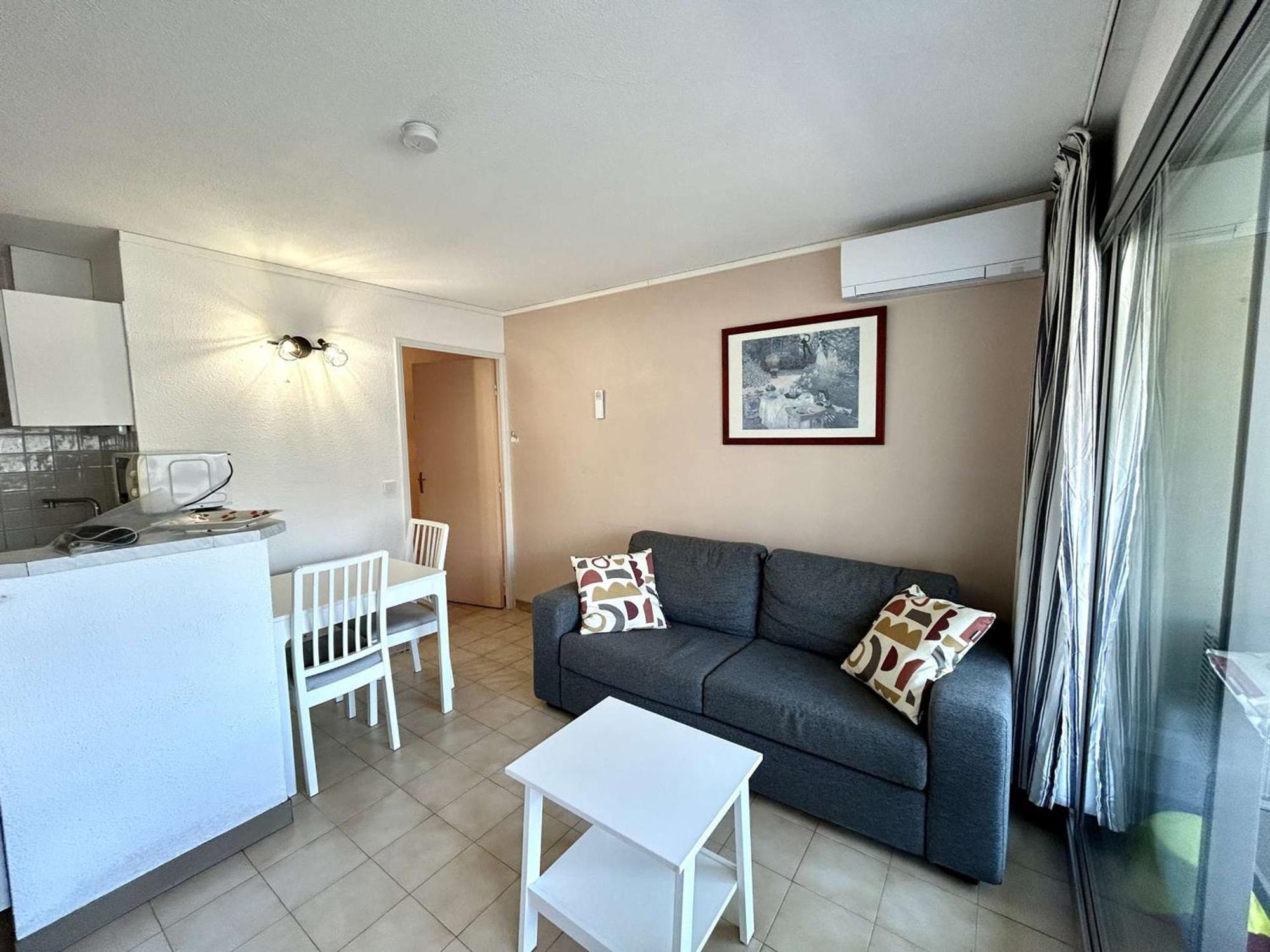 Studio Cabine A St-Raphael Avec Terrasse Et Parking, A 100M De La Plage - Fr-1-226A-23 Saint-Raphael  Luaran gambar